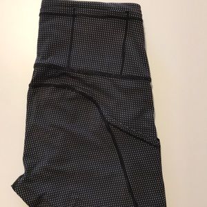 Lululemon 7/8 fast and free tight. Size 4